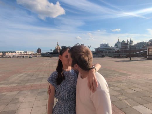 Поцелуй на набережной